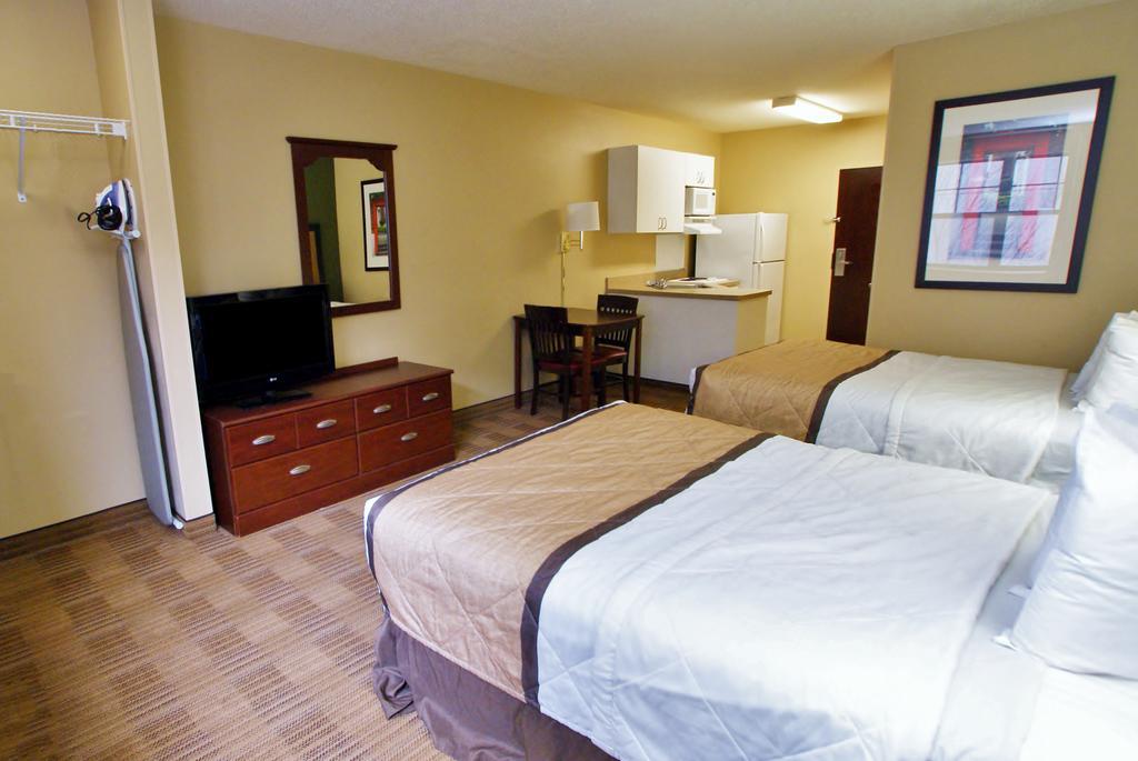 Extended Stay America Suites - Los Angeles - Northridge Exterior photo