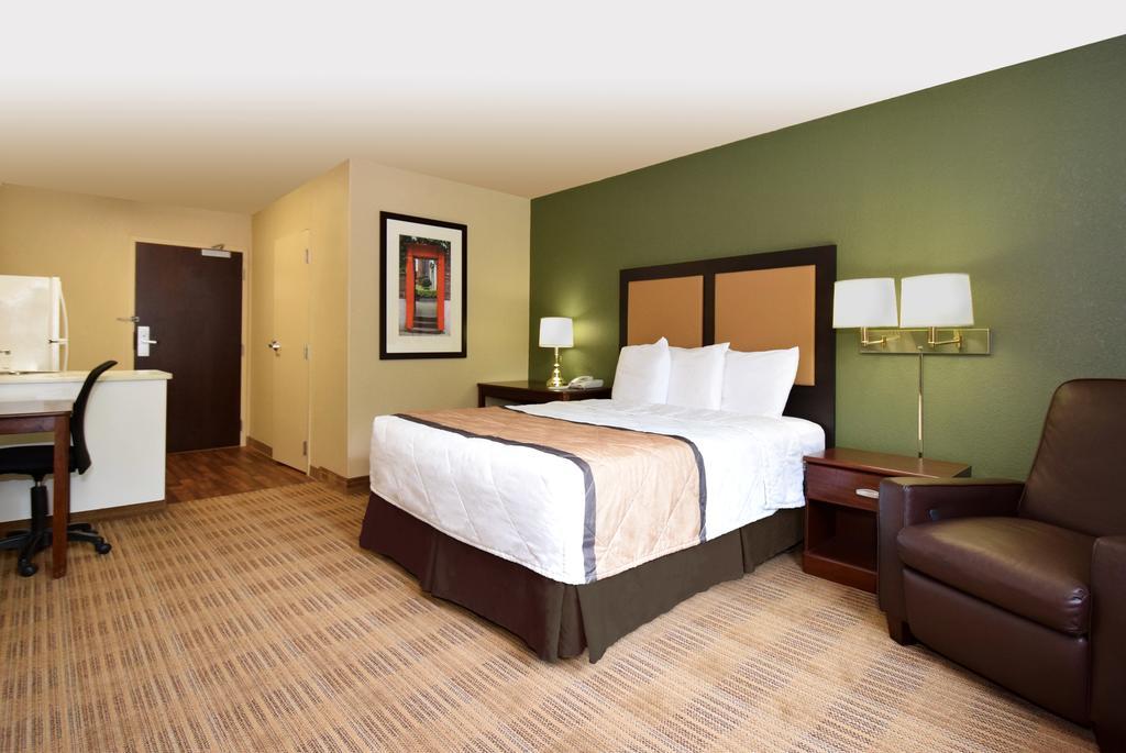 Extended Stay America Suites - Los Angeles - Northridge Exterior photo