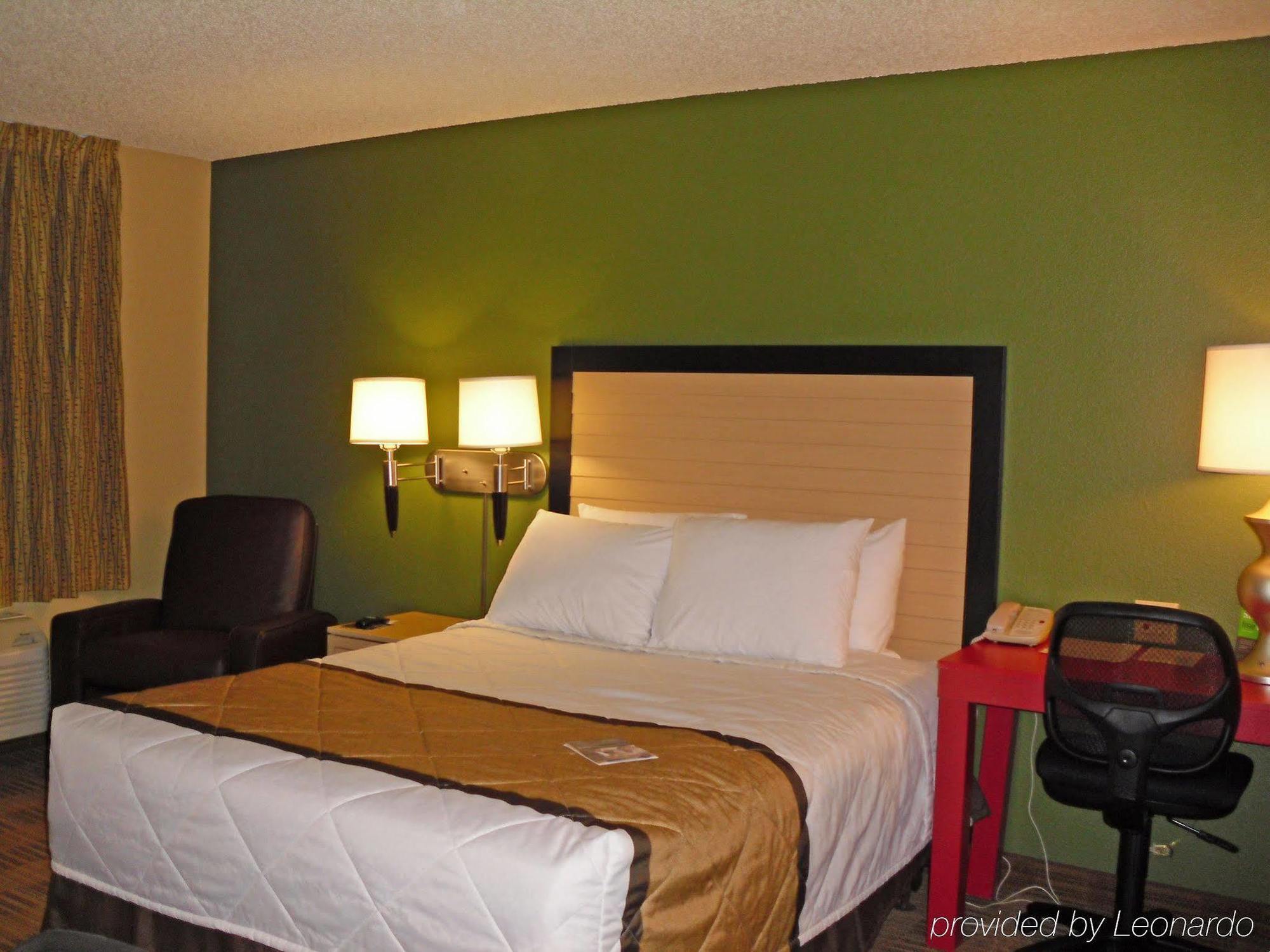 Extended Stay America Suites - Los Angeles - Northridge Exterior photo